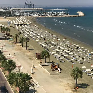 Panoramic Sea View Ларнака